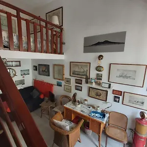 Latomare Bed & Breakfast